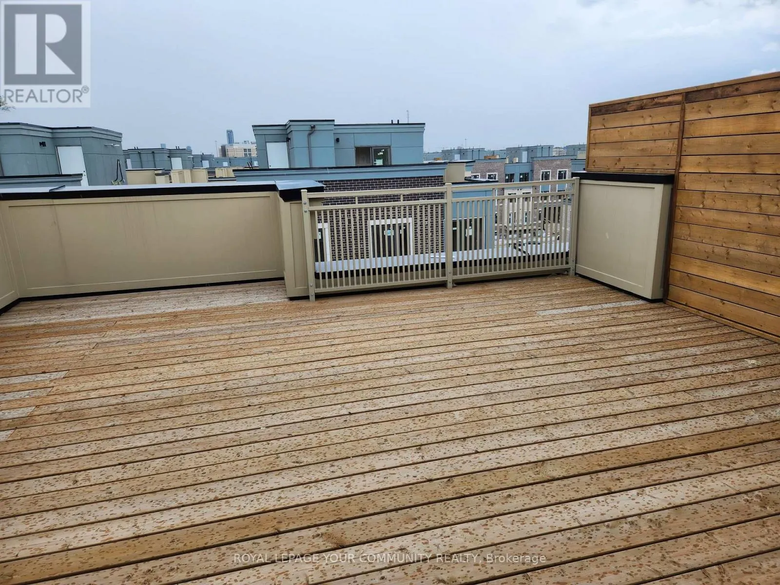 75 - 10 WILLIAM JACKSON WAY W