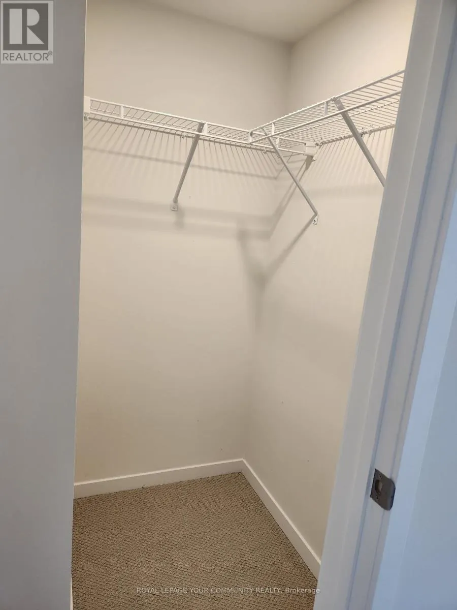 75 - 10 WILLIAM JACKSON WAY W