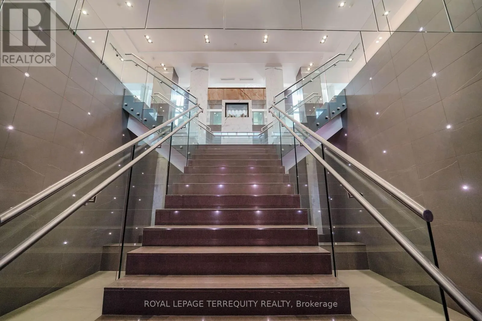 2209 - 235 SHERWAY GARDENS ROAD