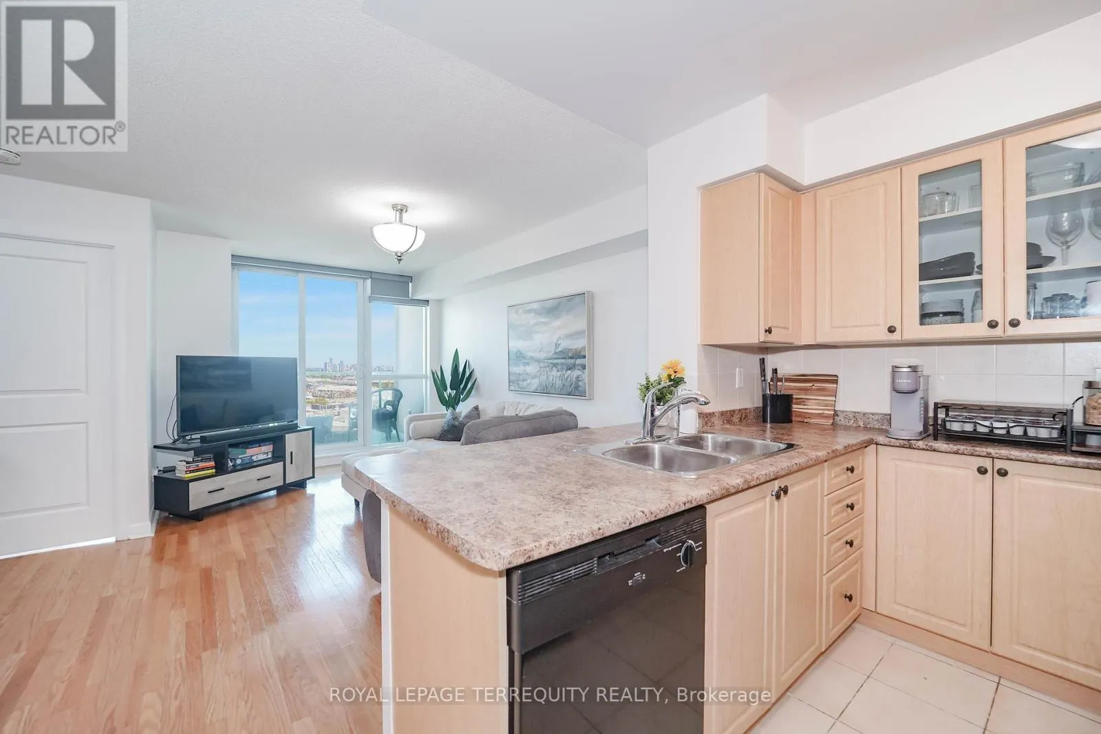 2209 - 235 SHERWAY GARDENS ROAD