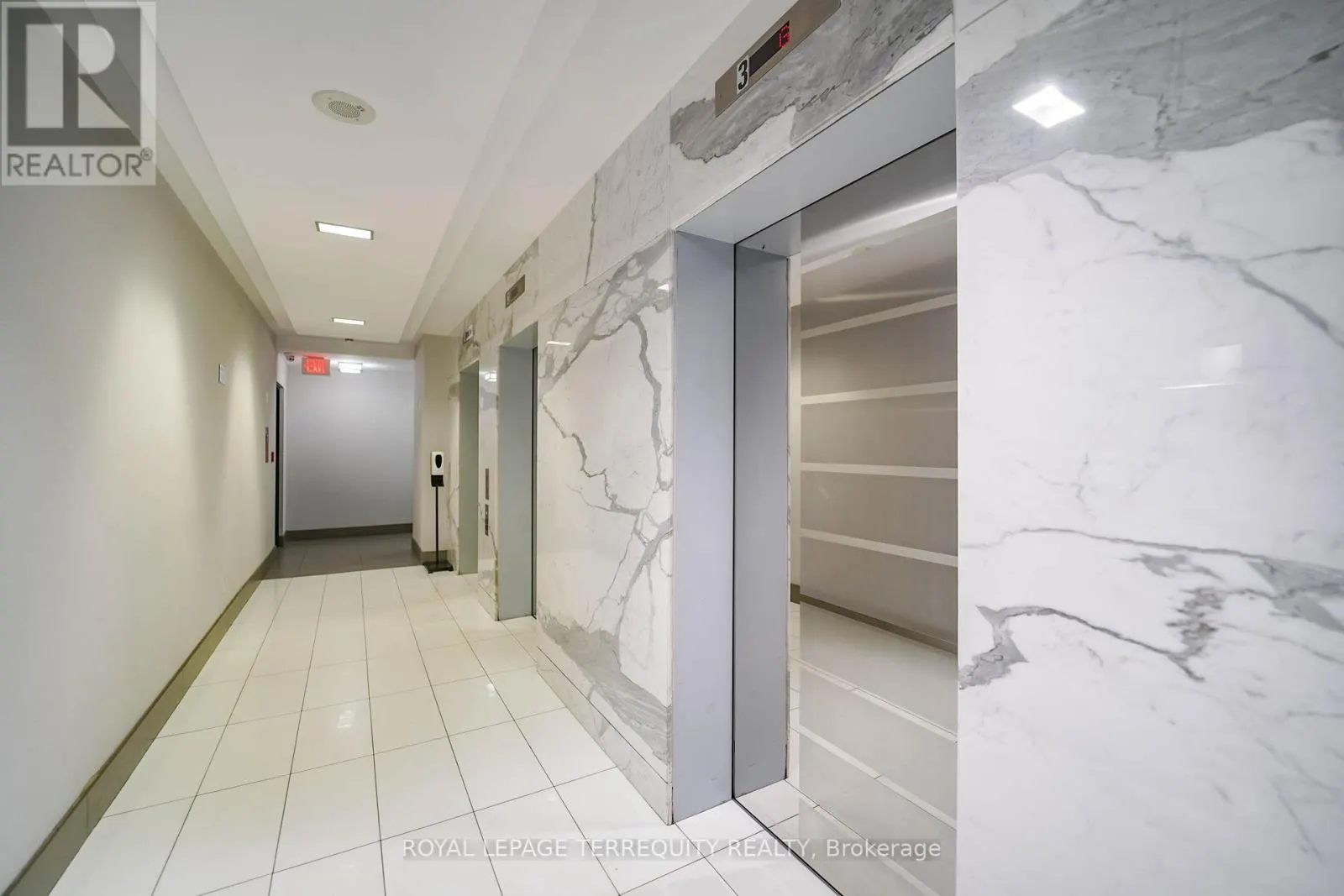 2209 - 235 SHERWAY GARDENS ROAD