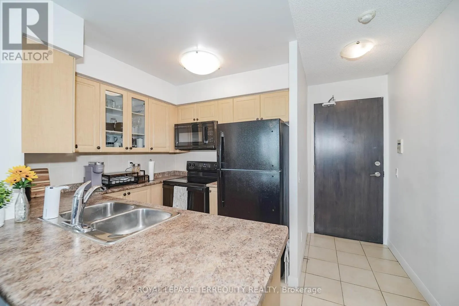 2209 - 235 SHERWAY GARDENS ROAD