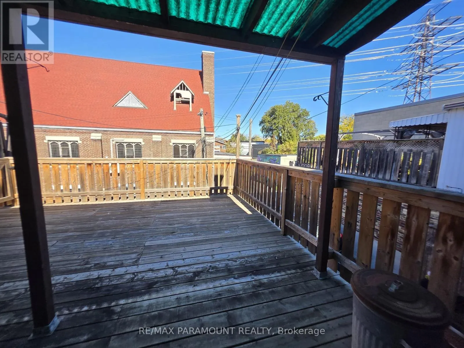 1674 ST CLAIR AVENUE W