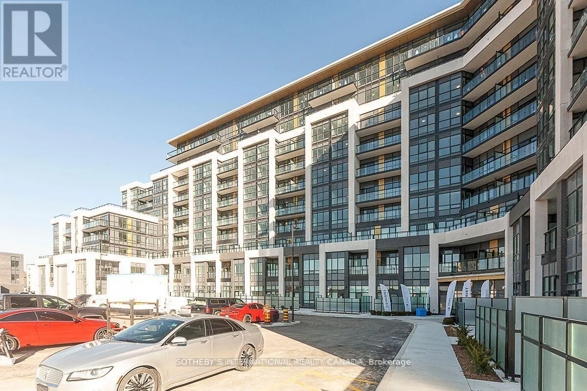 413 - 405 DUNDAS STREET W