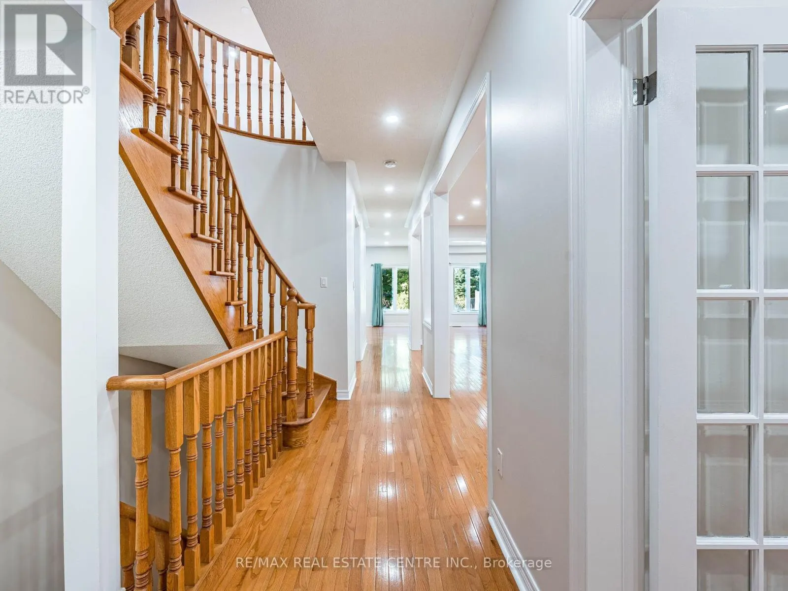 1581 PORTSMOUTH PLACE