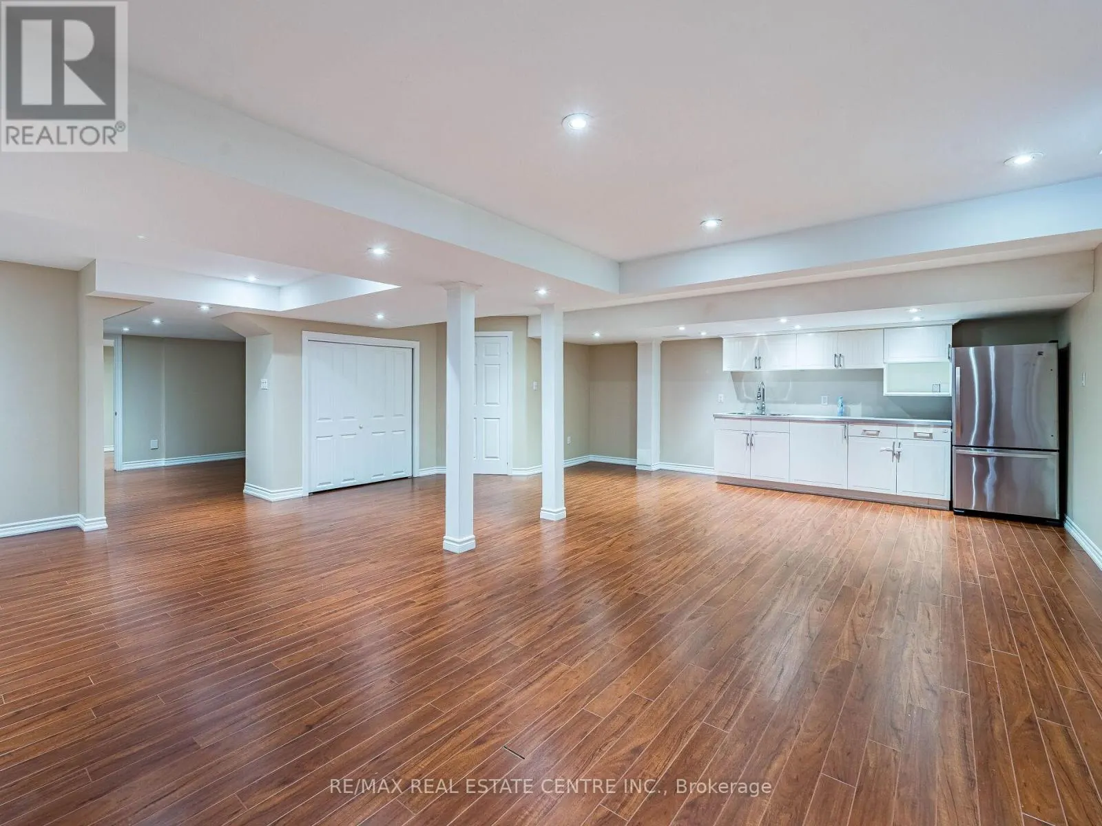 1581 PORTSMOUTH PLACE