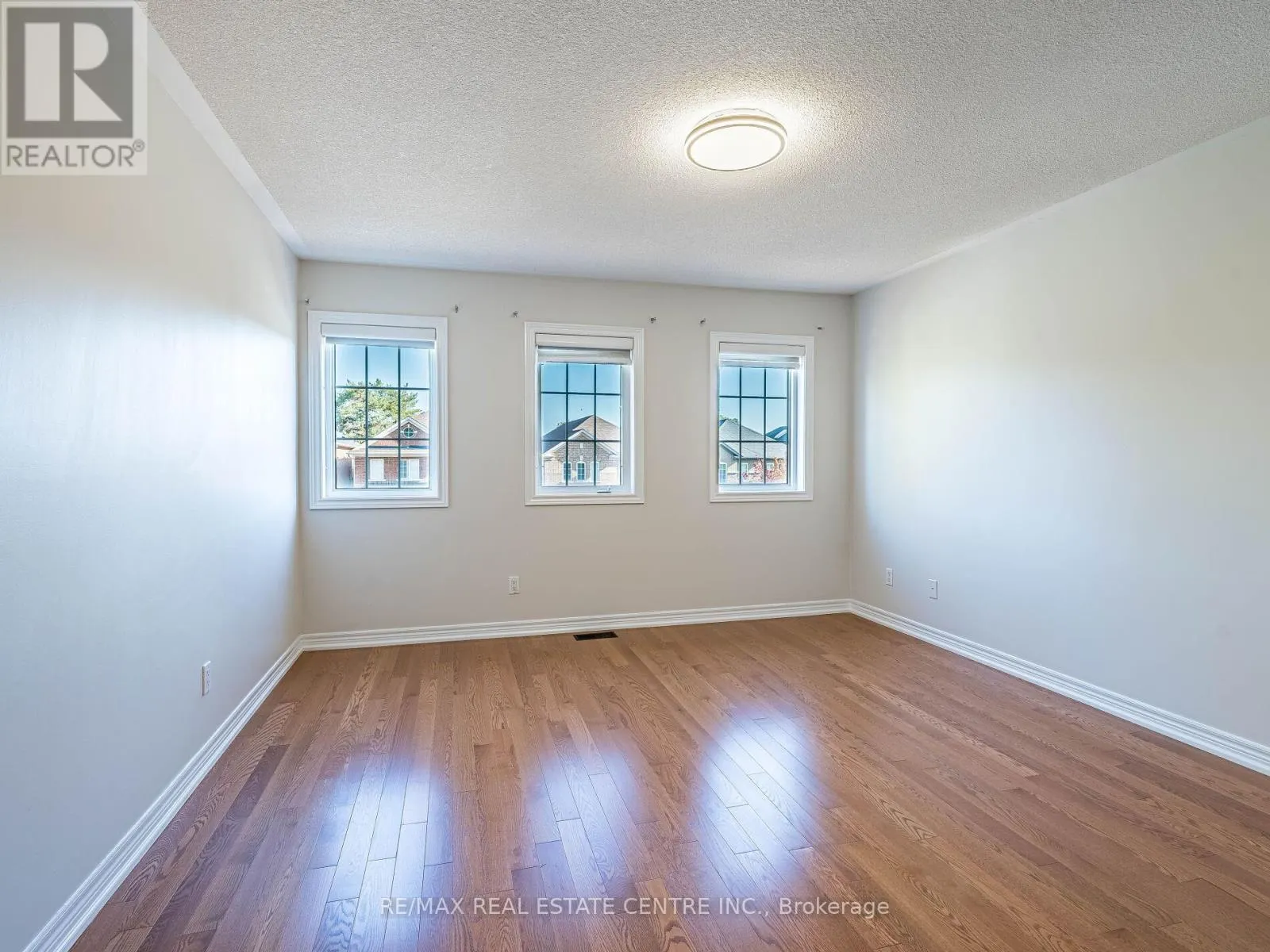 1581 PORTSMOUTH PLACE