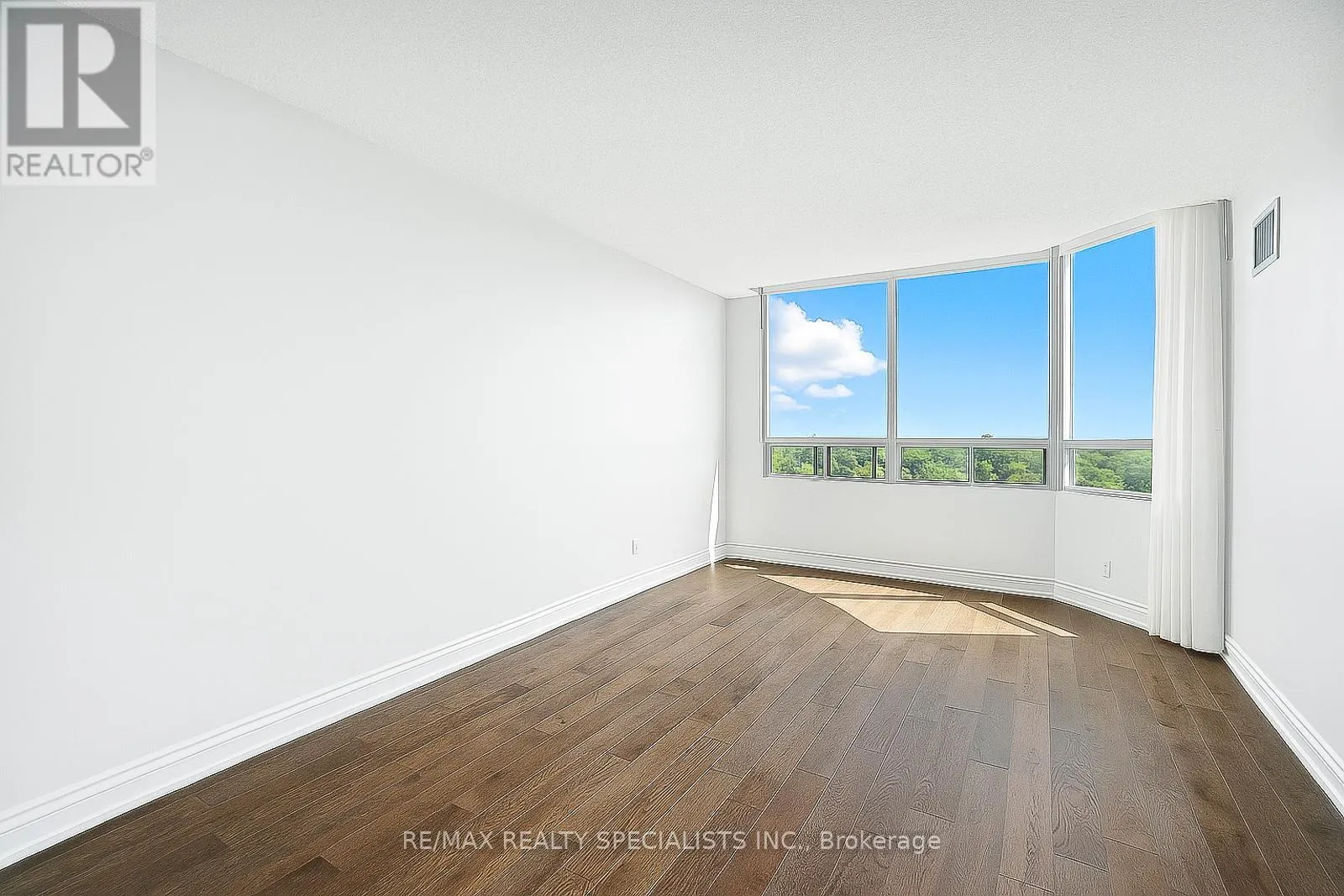 1203 - 310 MILL STREET