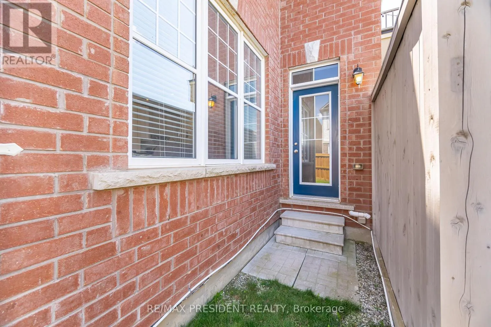 581 EDENBROOK HILL DRIVE