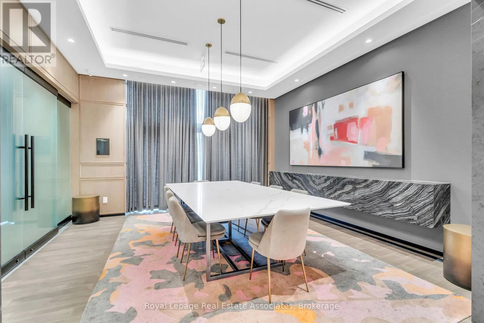 3636 - 5 MABELLE AVENUE