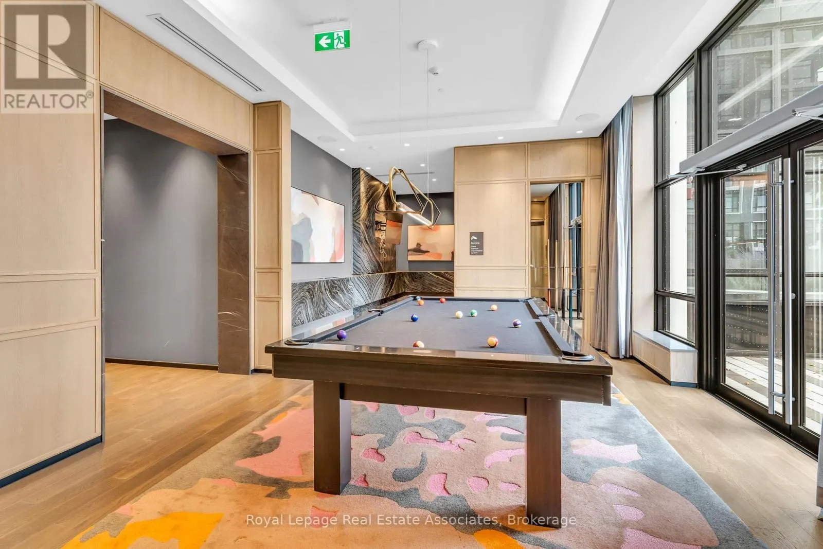 3636 - 5 MABELLE AVENUE