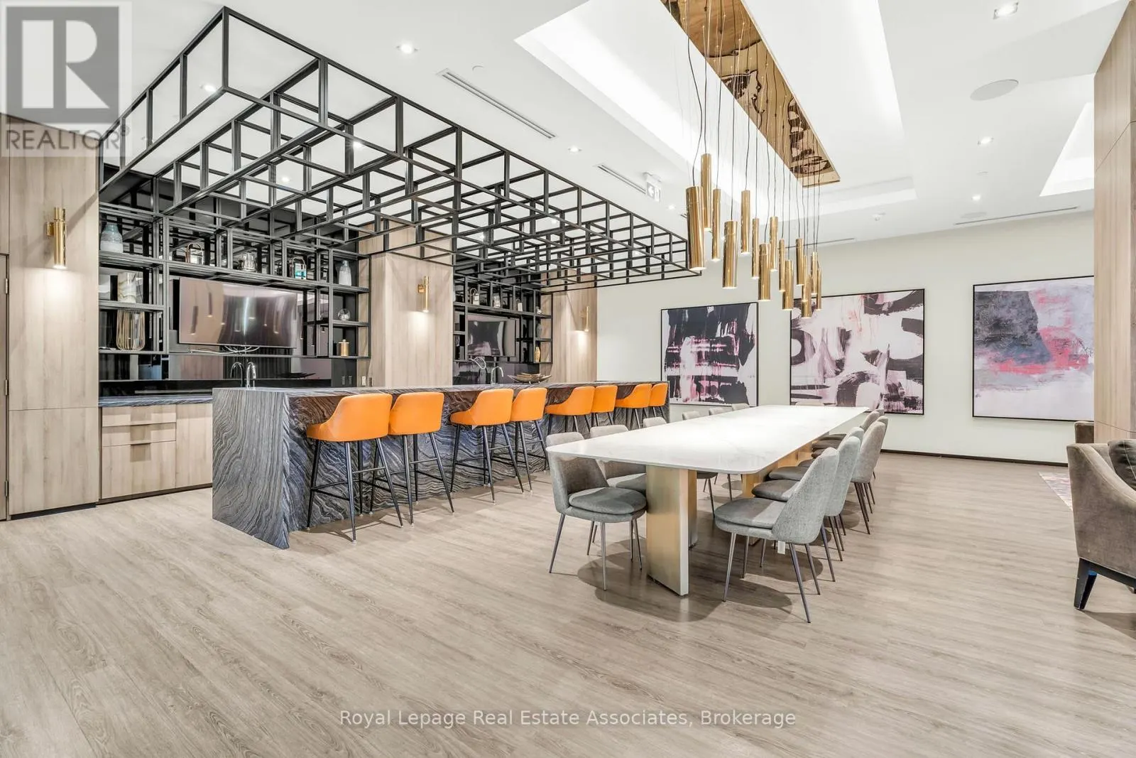 3636 - 5 MABELLE AVENUE