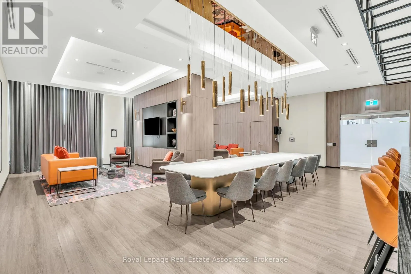 3636 - 5 MABELLE AVENUE