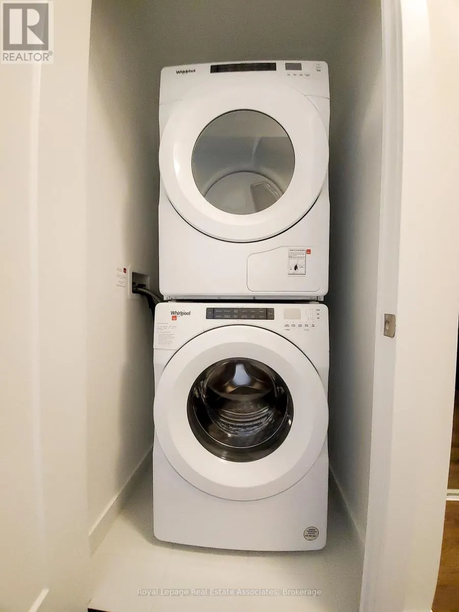 3636 - 5 MABELLE AVENUE