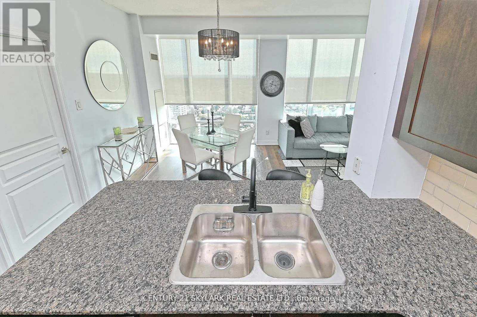 2902 - 3525 KARIYA DRIVE