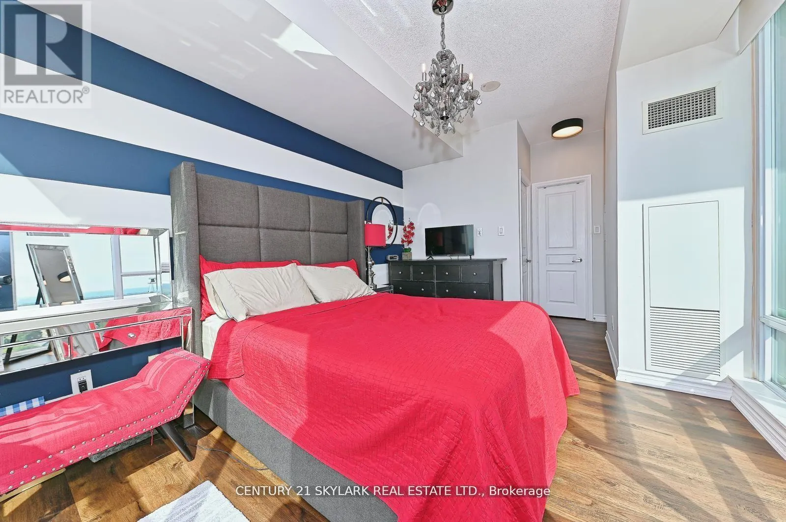 2902 - 3525 KARIYA DRIVE