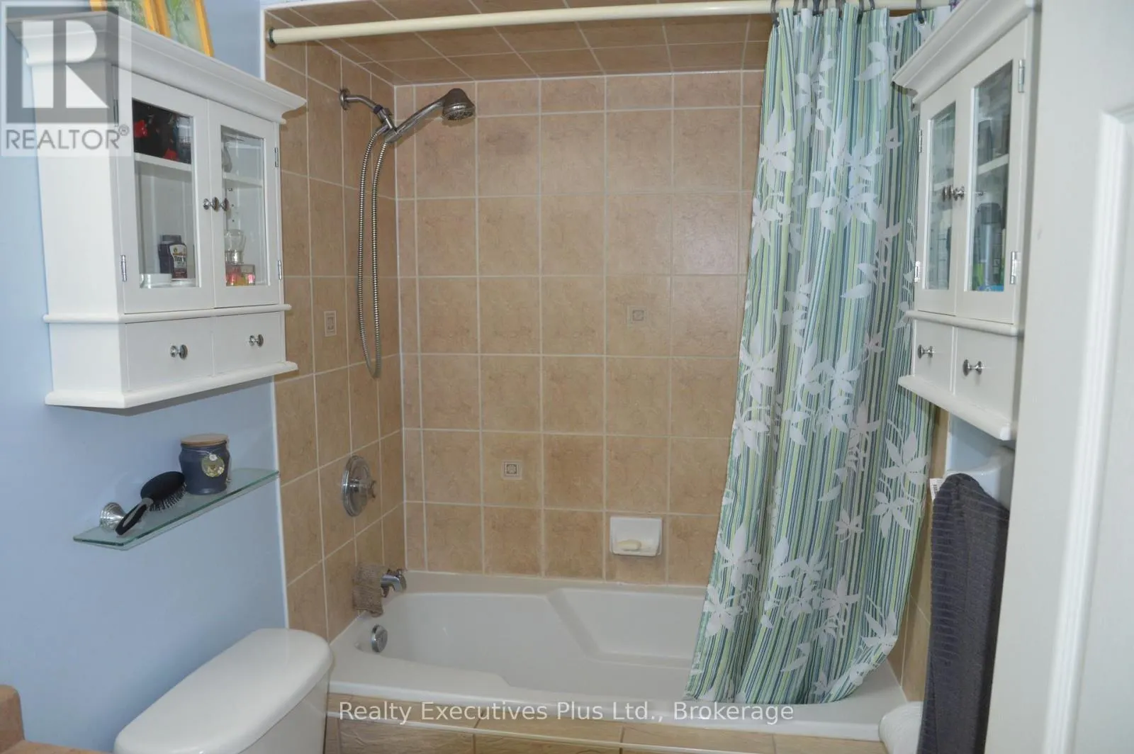 42 - 4200 KILMER DRIVE W, #42