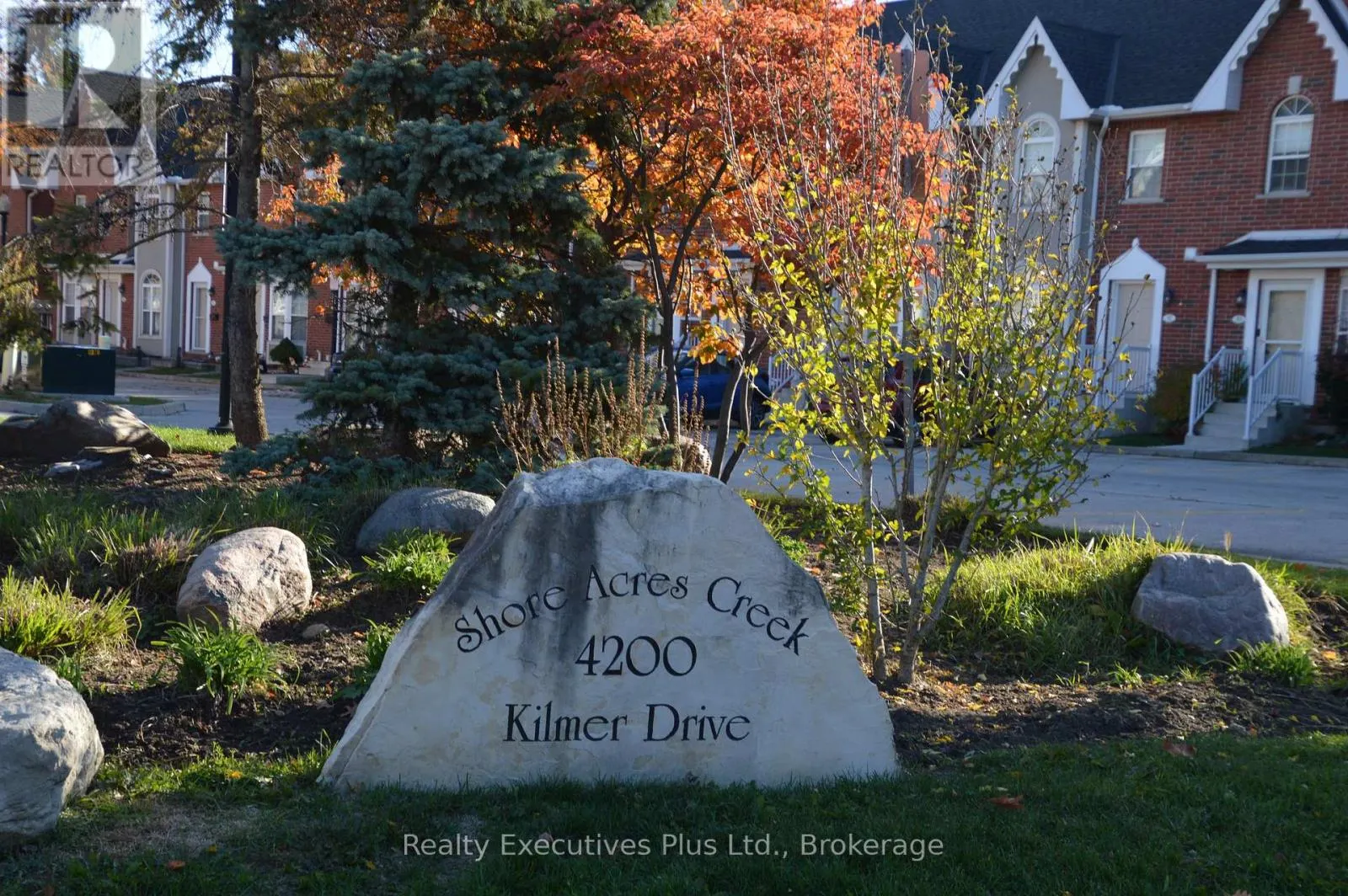 42 - 4200 KILMER DRIVE W, #42