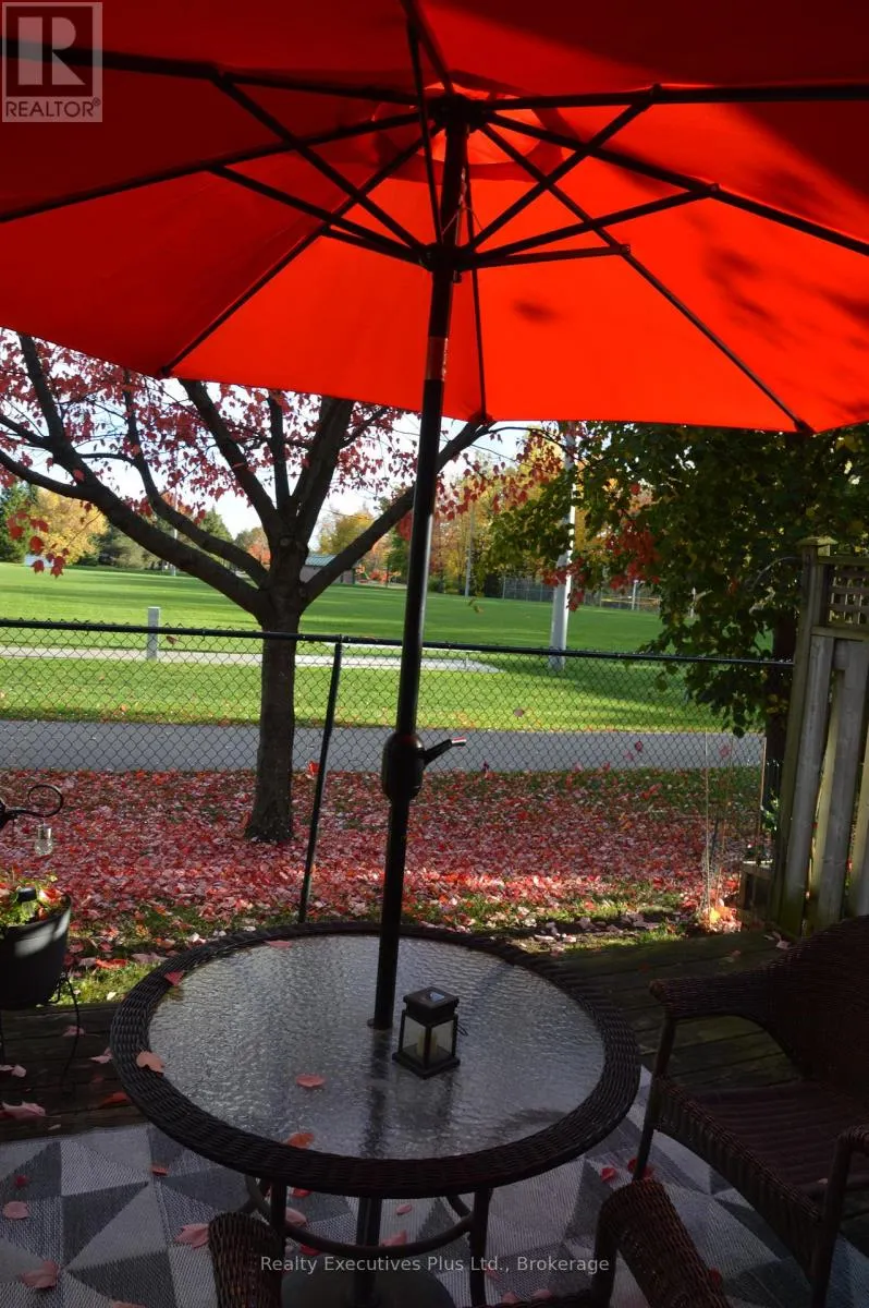 42 - 4200 KILMER DRIVE W, #42