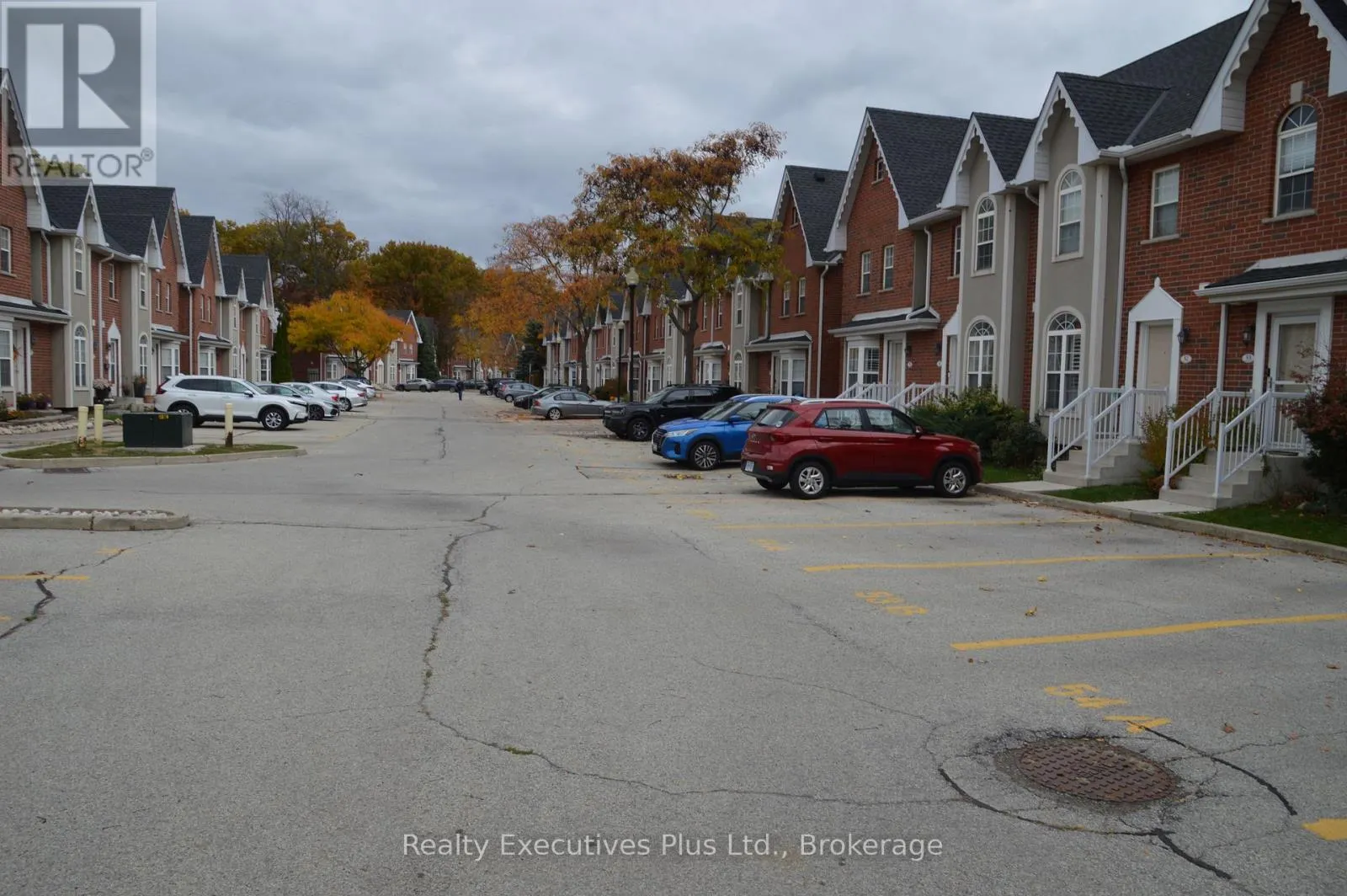 42 - 4200 KILMER DRIVE W, #42