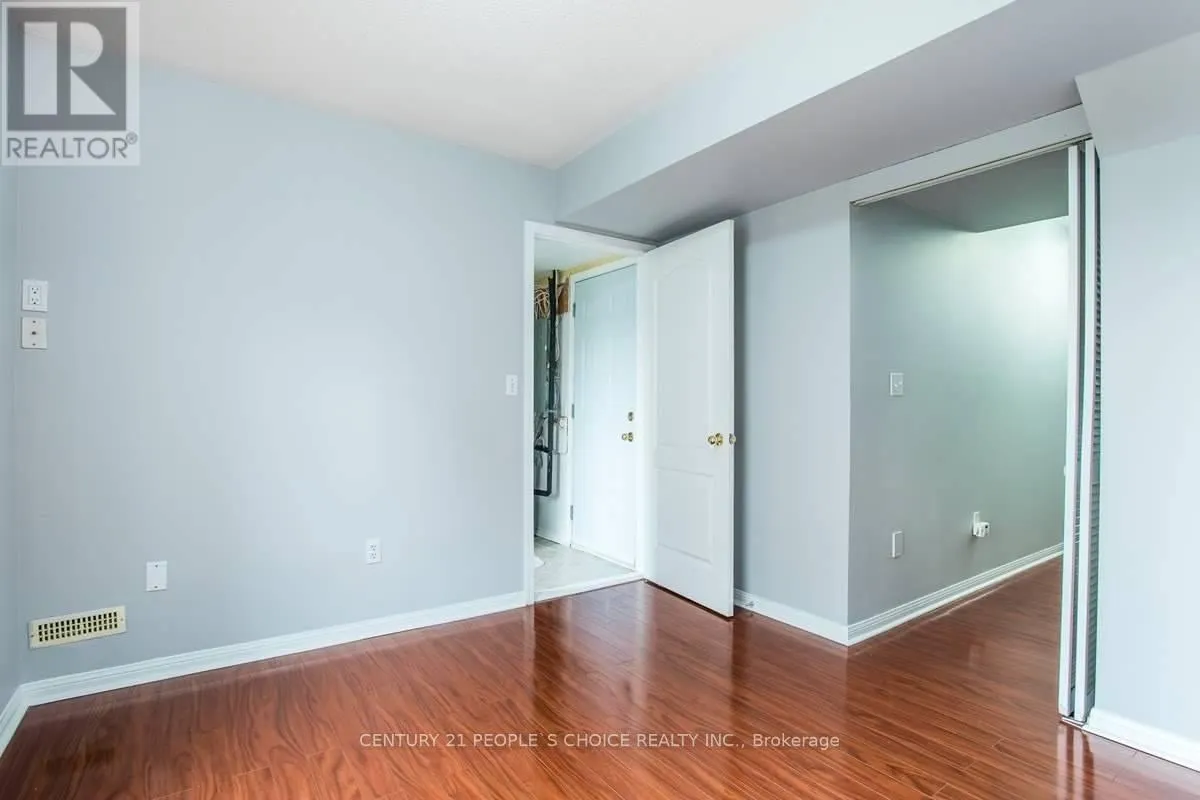 9 - 250 RICHVALE DRIVE S