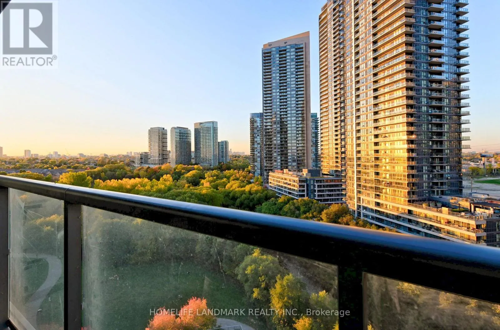 1206 - 2230 LAKESHORE BOULEVARD W