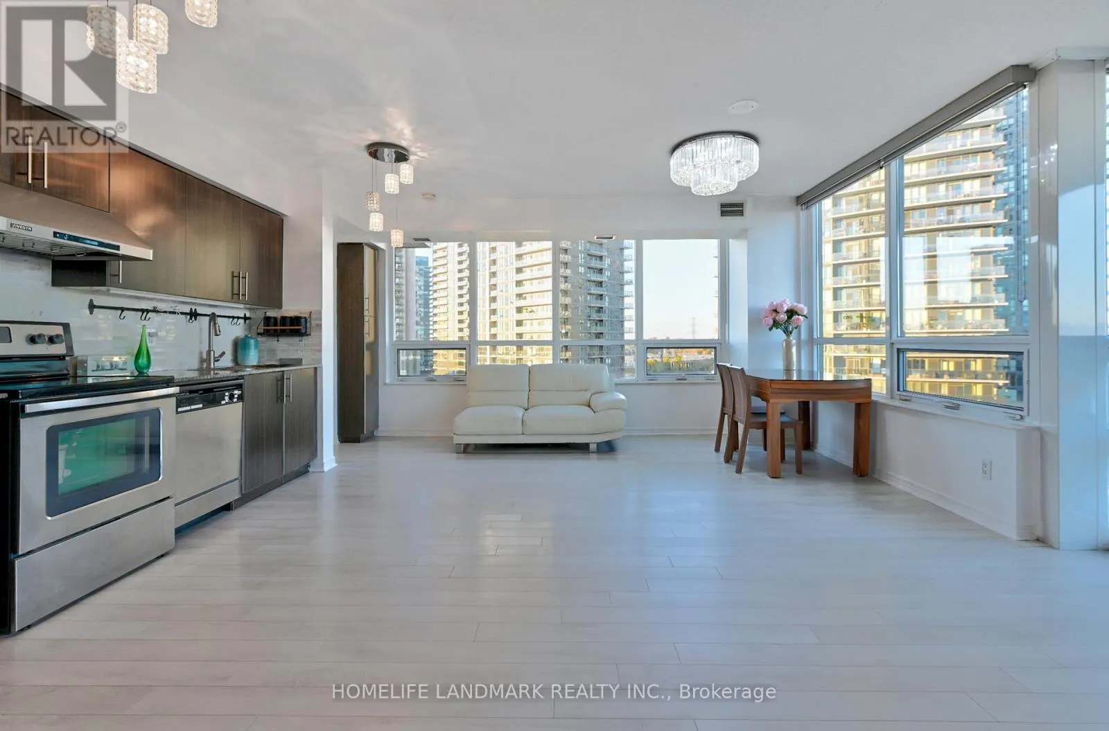 1206 - 2230 LAKESHORE BOULEVARD W