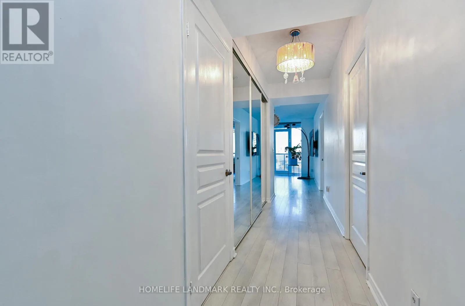 1206 - 2230 LAKESHORE BOULEVARD W