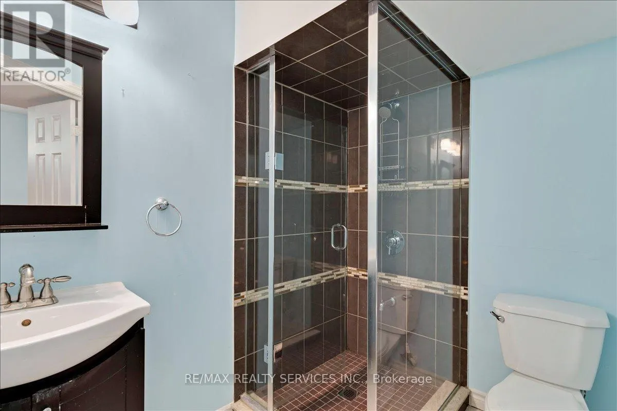 BSMT - 524 ATTENBOROUGH TERRACE N