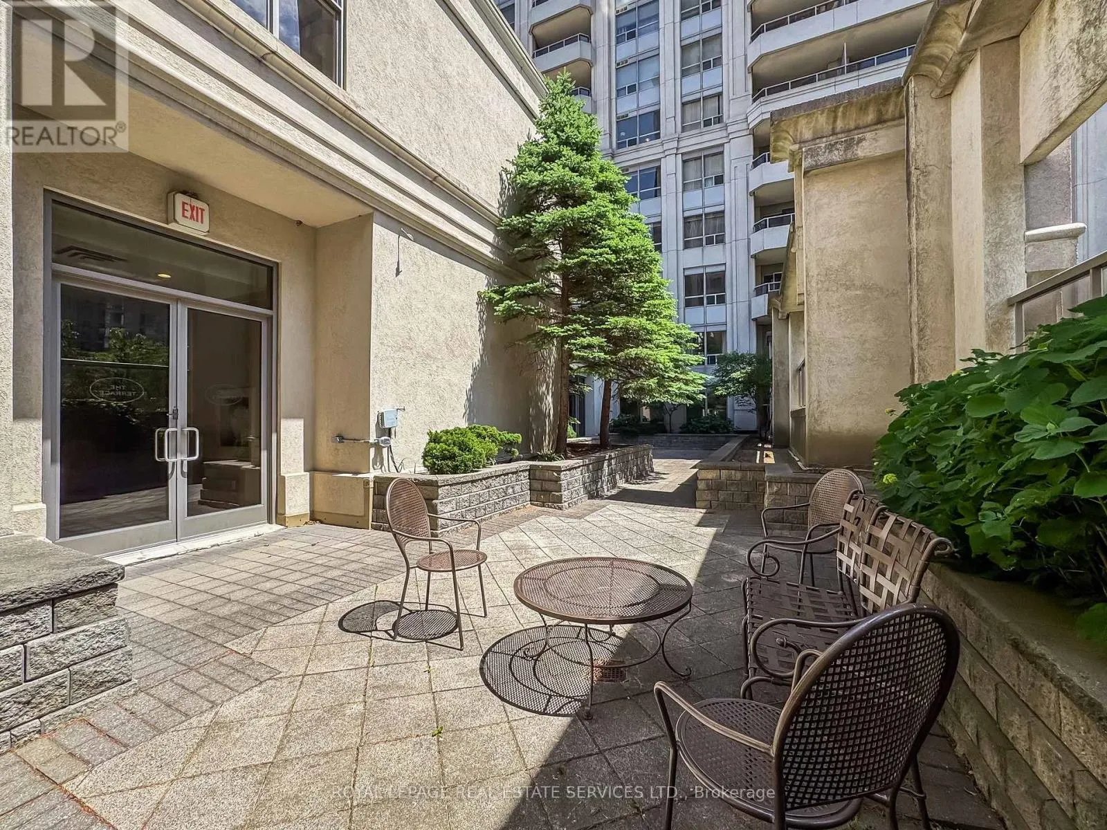 418 - 25 KINGSBRIDGE GARDEN CIRCLE