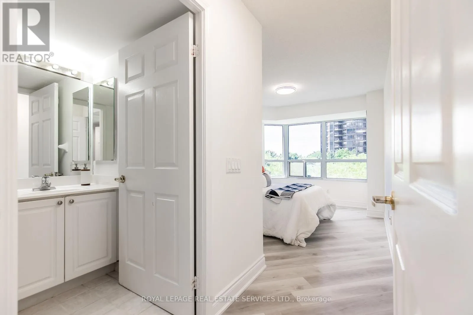 418 - 25 KINGSBRIDGE GARDEN CIRCLE