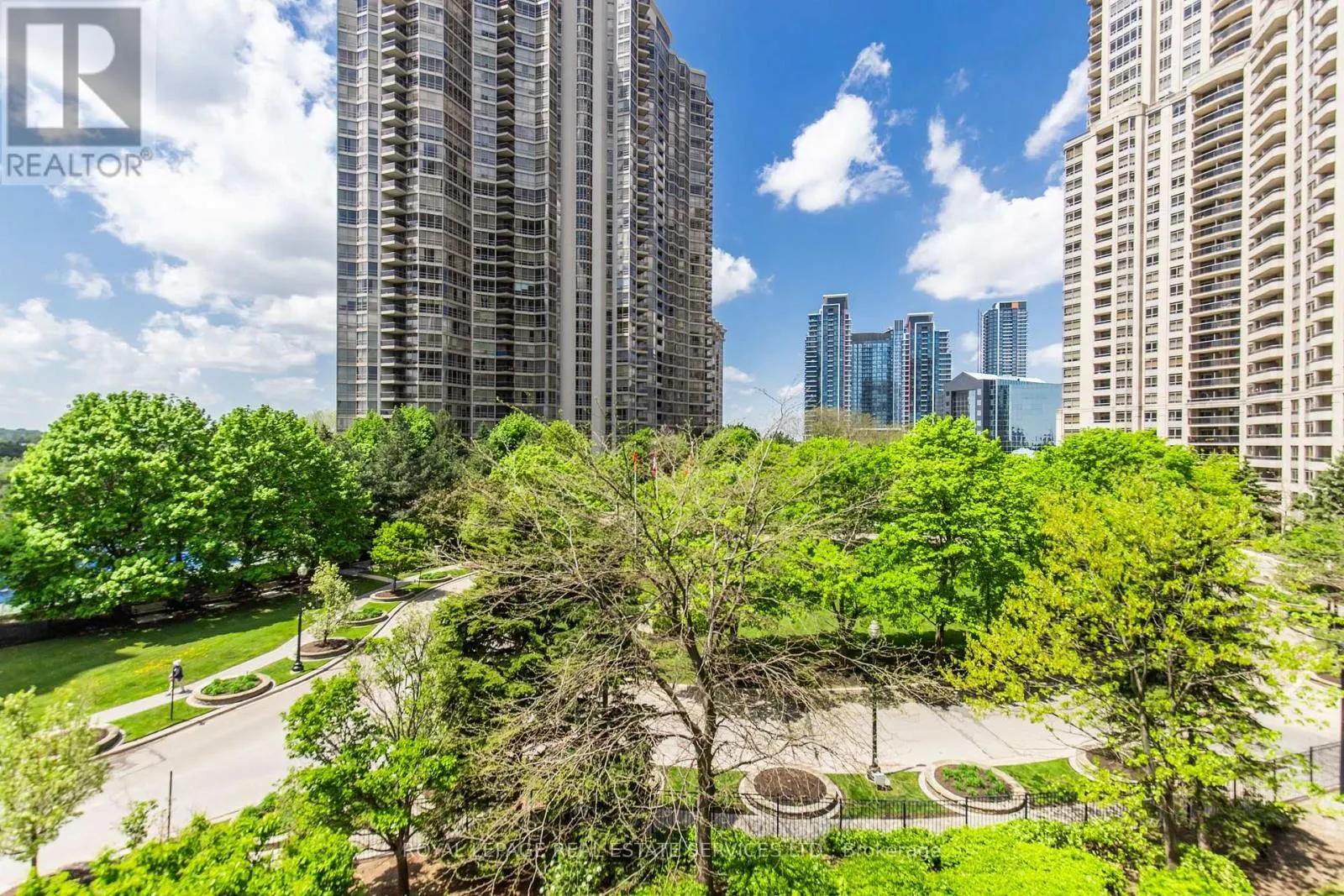 418 - 25 KINGSBRIDGE GARDEN CIRCLE