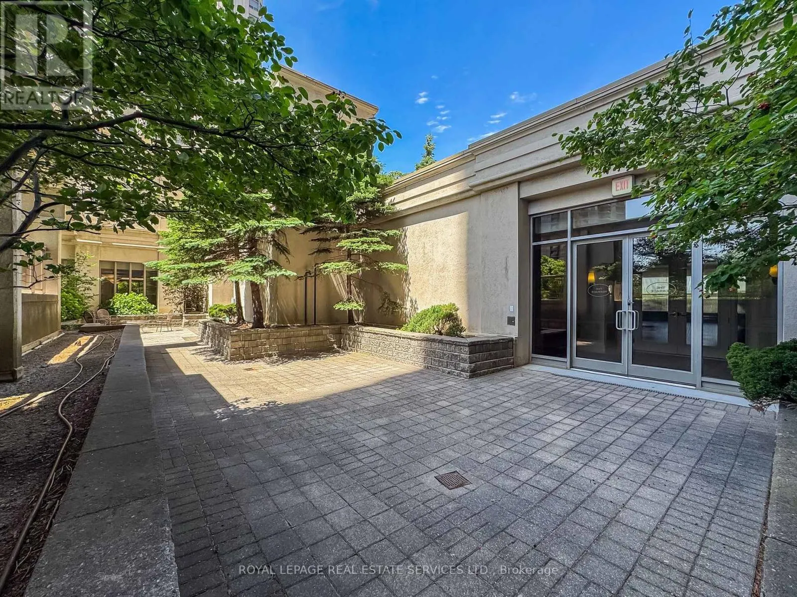 418 - 25 KINGSBRIDGE GARDEN CIRCLE