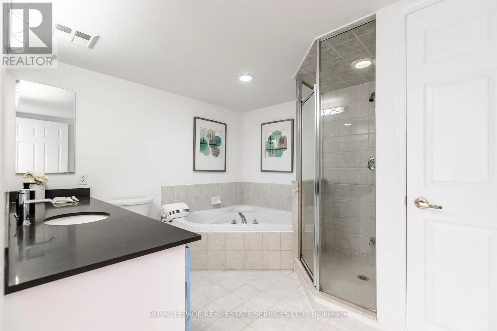 418 - 25 KINGSBRIDGE GARDEN CIRCLE