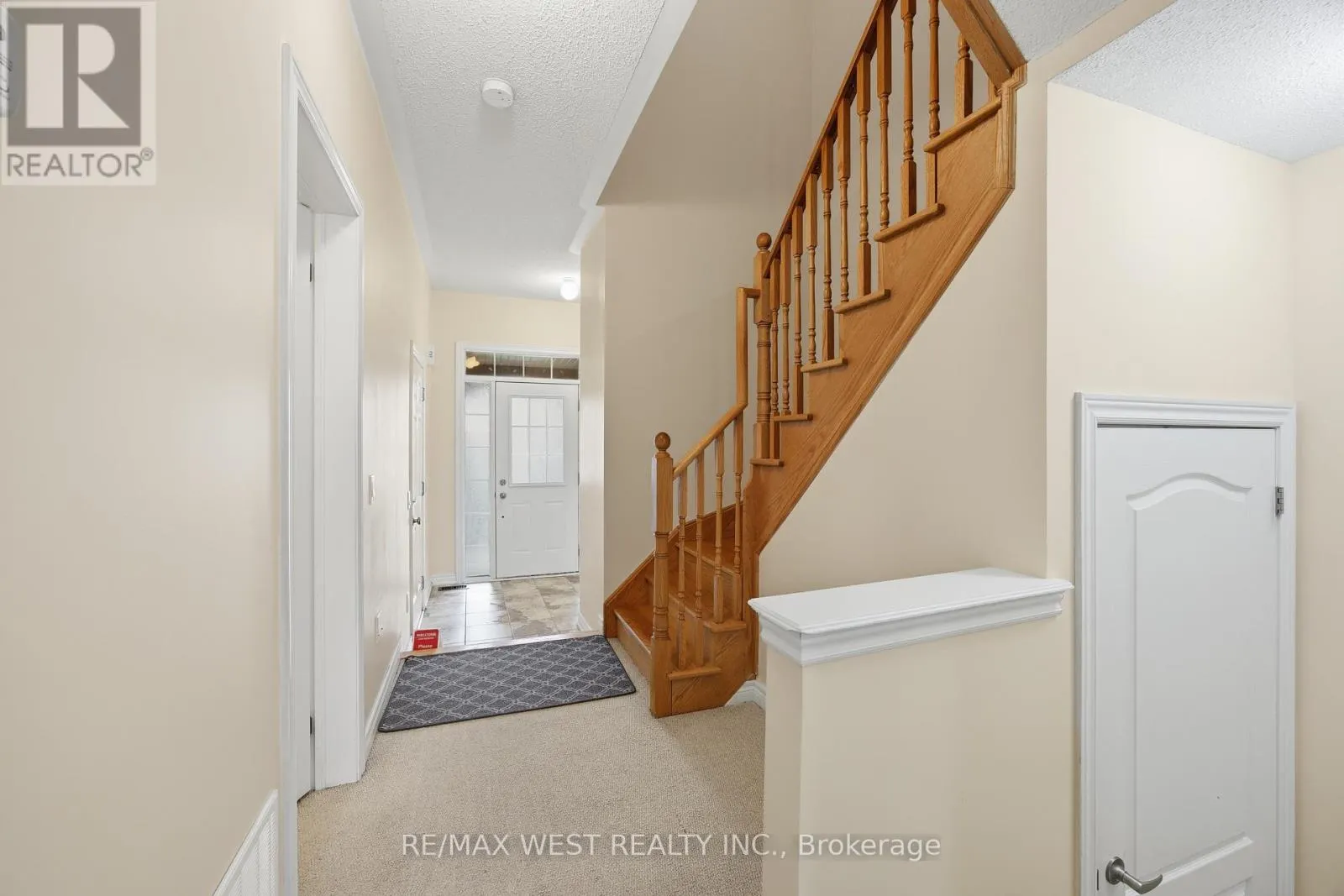 90 SKY HARBOUR DRIVE