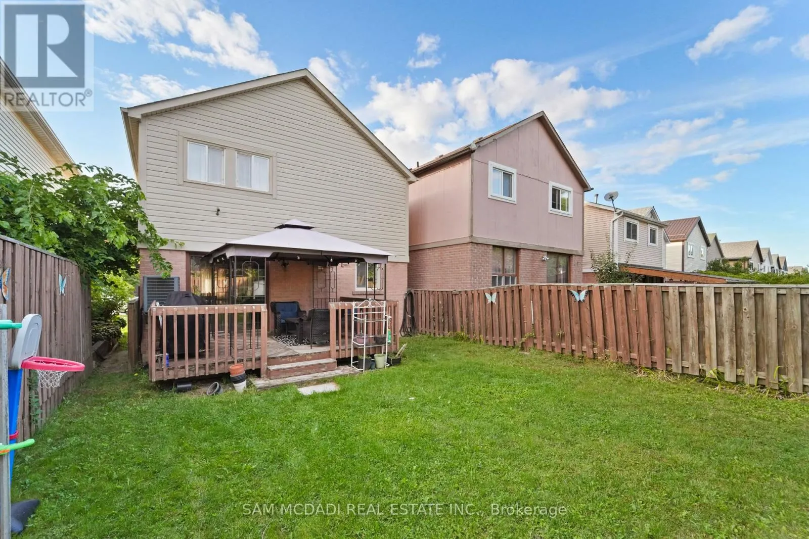 7262 CORRINE CRESCENT