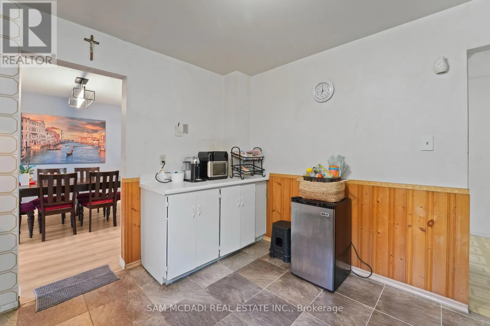 7262 CORRINE CRESCENT