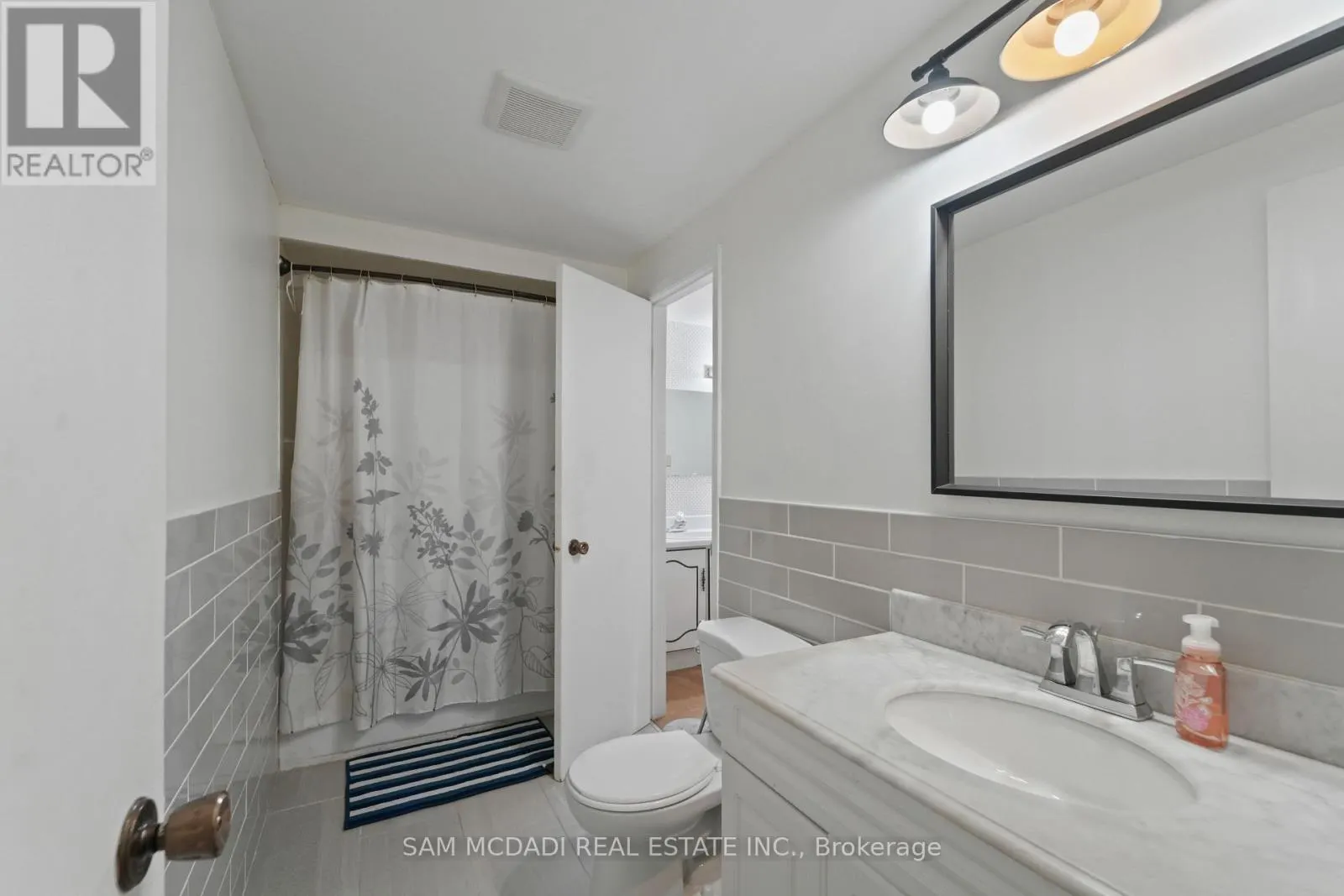 7262 CORRINE CRESCENT