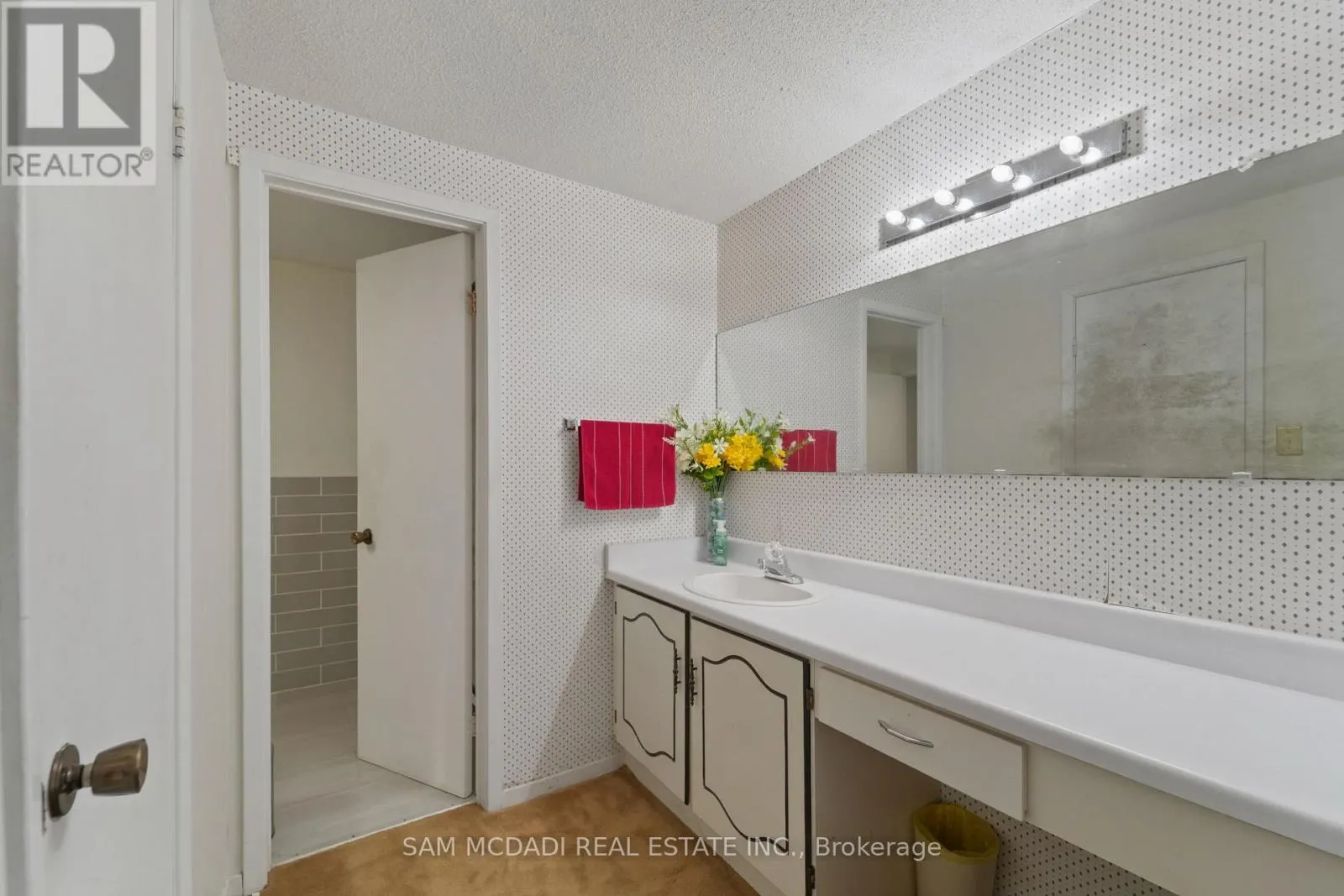 7262 CORRINE CRESCENT