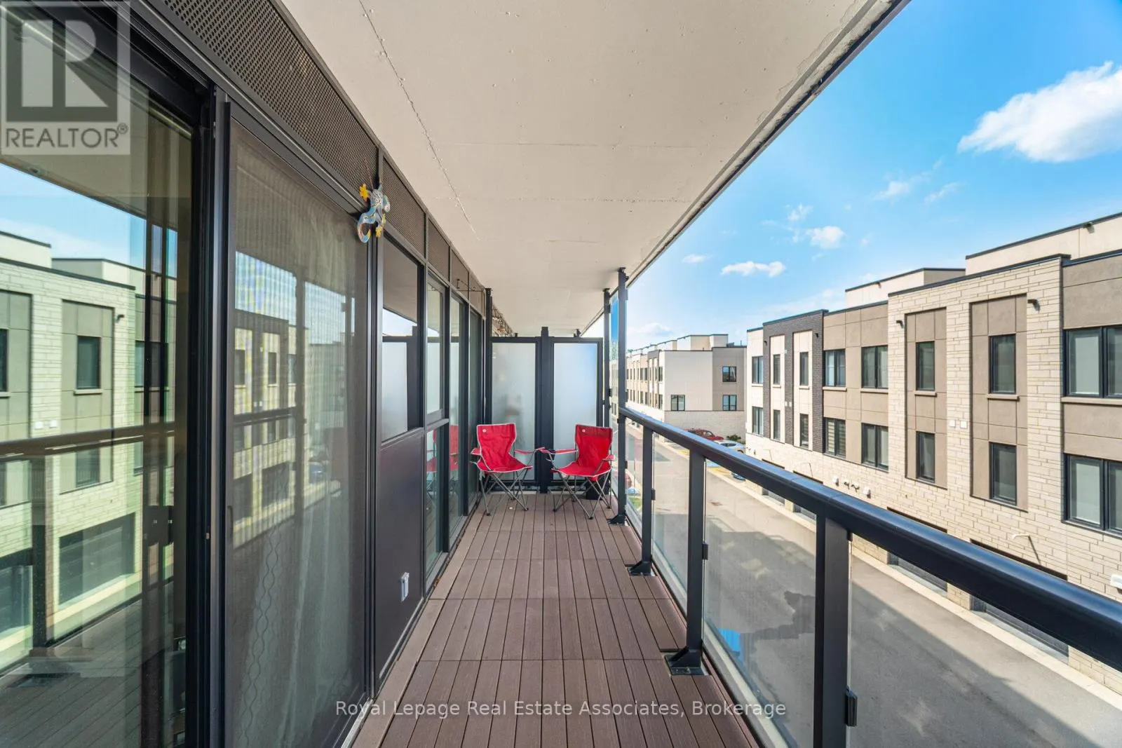 B327 - 1119 COOKE BOULEVARD