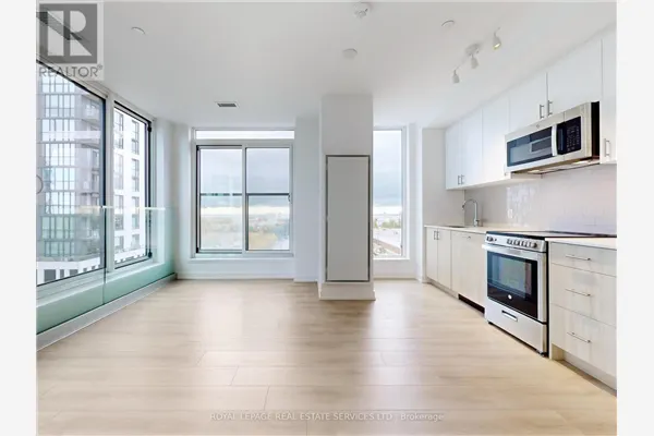 614 - 1195 THE QUEENSWAY