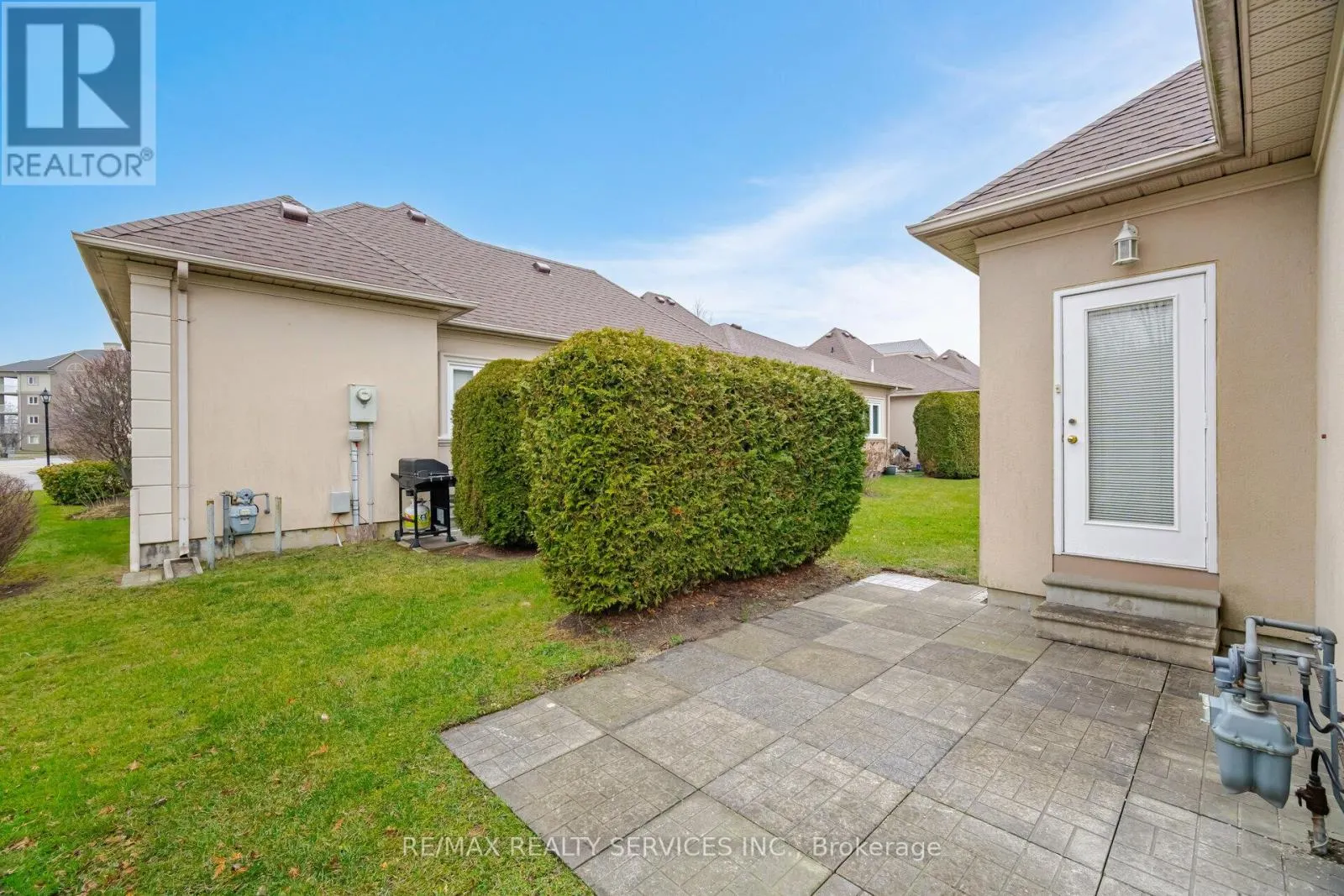 5 - 9 FERNDOWN CRESCENT