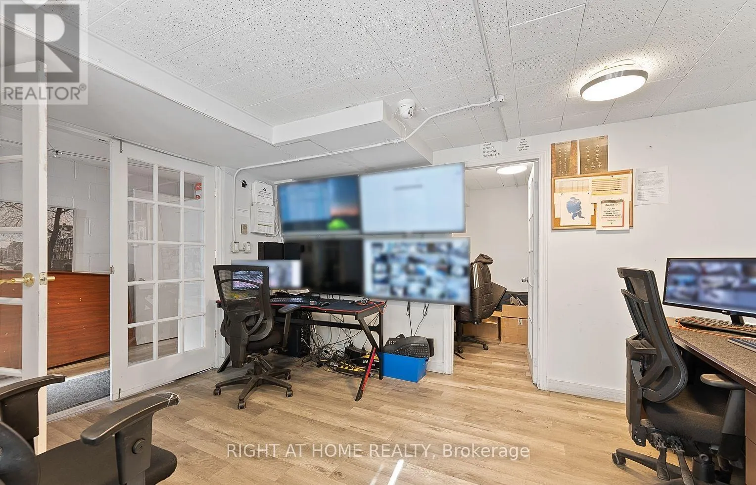 100 - 20 STAVEBANK ROAD