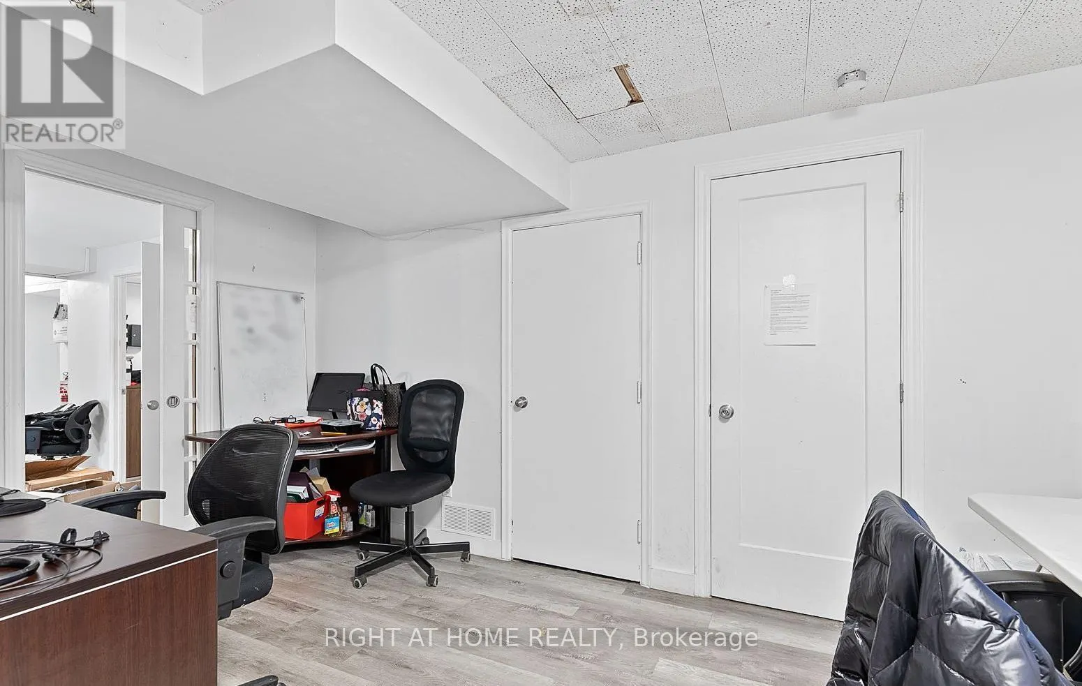 100 - 20 STAVEBANK ROAD