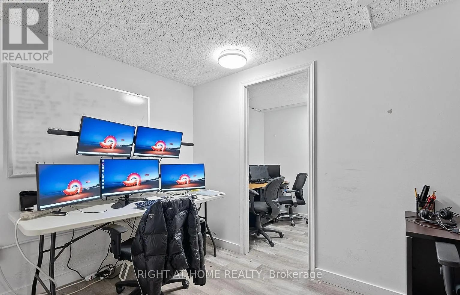 100 - 20 STAVEBANK ROAD