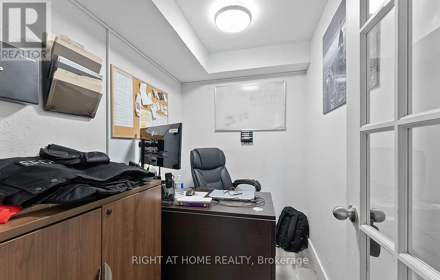 100 - 20 STAVEBANK ROAD