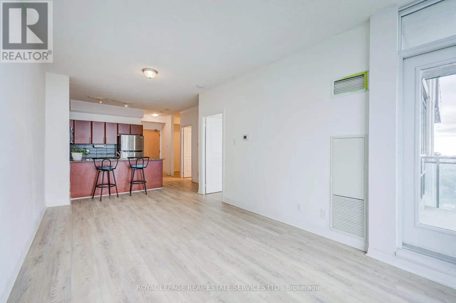 2708 - 3515 KARIYA DRIVE