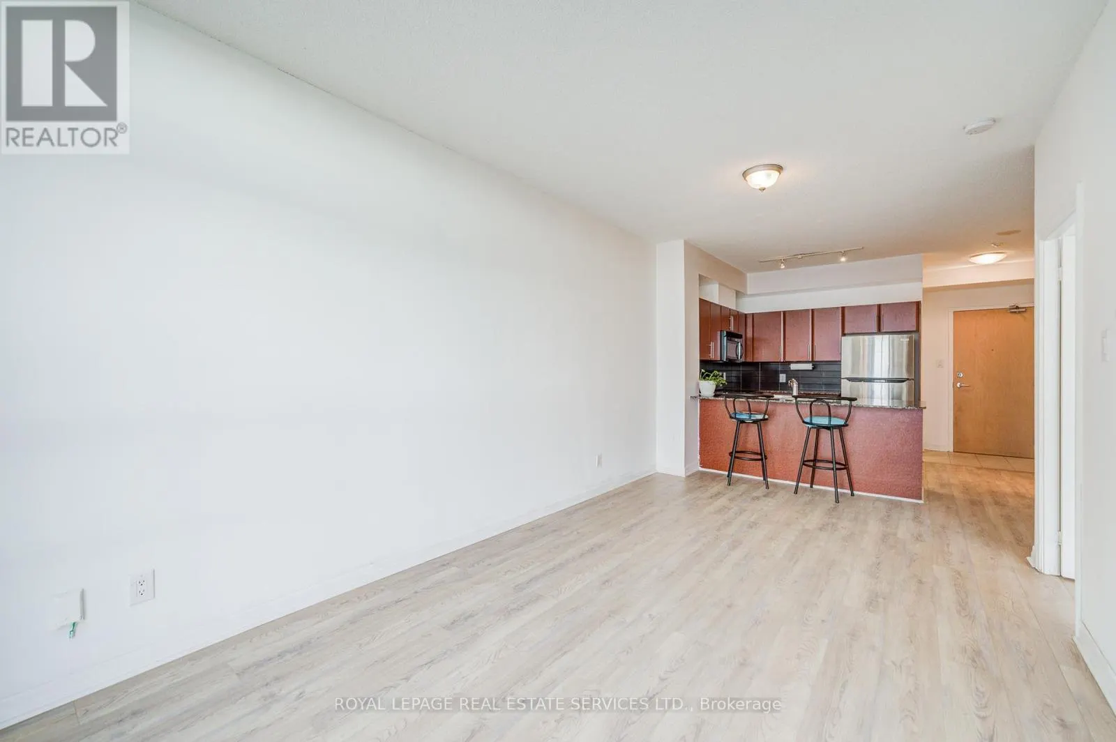 2708 - 3515 KARIYA DRIVE