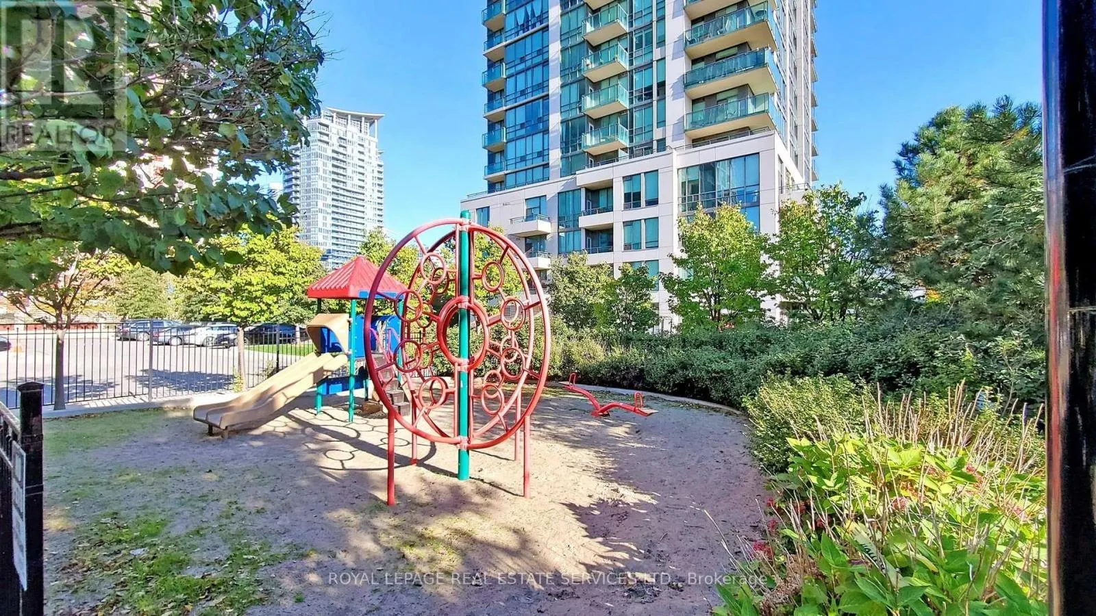 2708 - 3515 KARIYA DRIVE