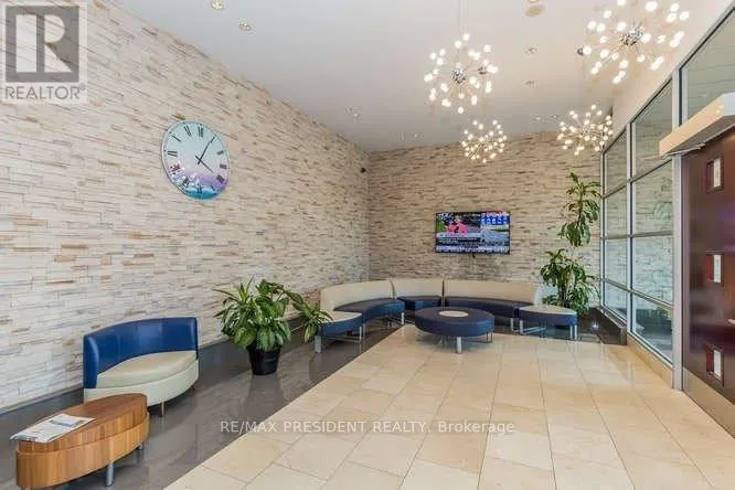 1105 - 3939 DUKE OF YORK BOULEVARD